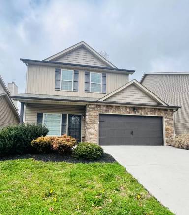 Main picture of 2317 Madeline Vine Ln