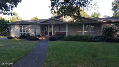 Main picture of 612 Ridge Rd