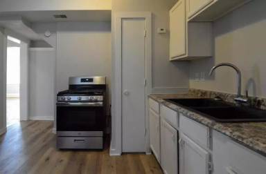 Main picture of 4319 4325 22 St