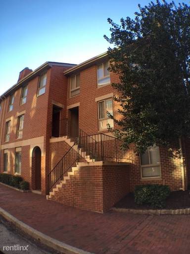 Main picture of 2 W Lee St