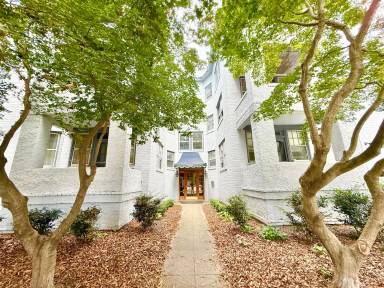 Main picture of 1240 Westover Ave