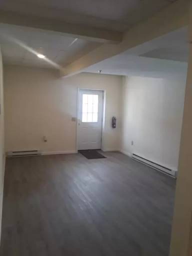 Main picture of 387 Chestnut St