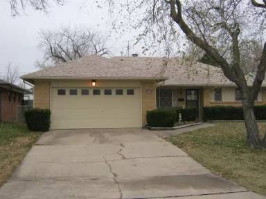 Main picture of 6963 E 17th St