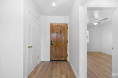 Main picture of 11601 Hyperion Ave