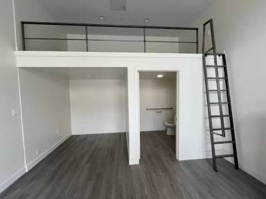 Main picture of 138 W San Ysidro Blvd