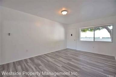 Main picture of 2683 34th St