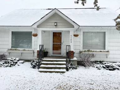 Main picture of 5100 Bryant Ave