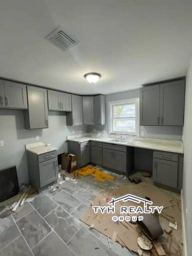Main picture of 377 Chadwick Ave
