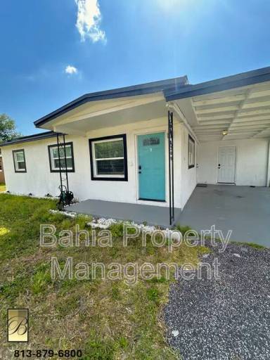 Main picture of 5209 S 81st St