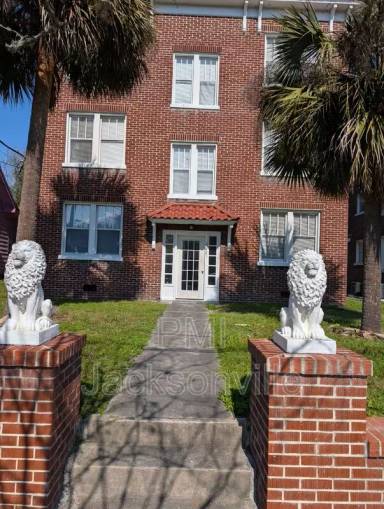 Main picture of 2619 College St