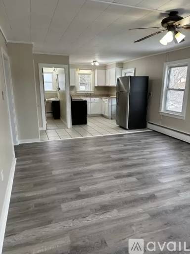 Main picture of 114 Riverside Dr