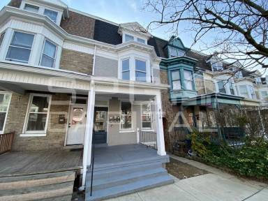 Main picture of 834 East Philadelphia Street - 3