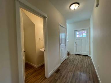 Main picture of 171 SE 30th Ave