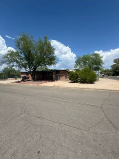 Main picture of 1803 E Miles St