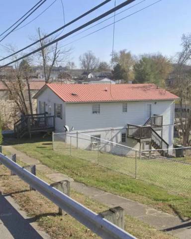 Main picture of 2651 Main St