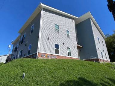 Main picture of 422 E 11th Ave