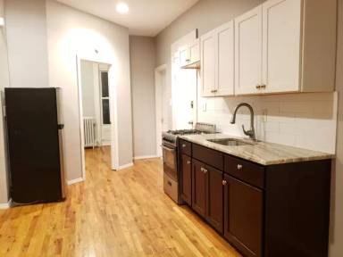 Main picture of 70 Brinkerhoff St