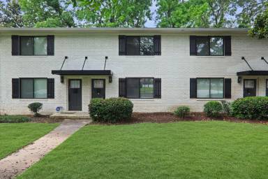 Main picture of 1744 Cambridge Ave