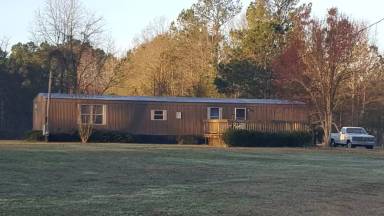 Main picture of 220 Lake Glad Rd