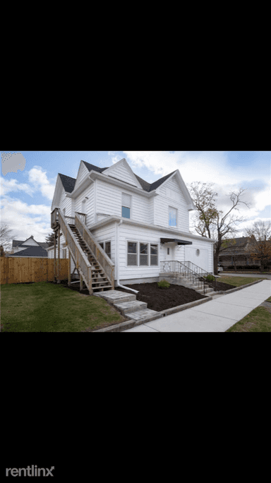 Main picture of 223 S Meridian St