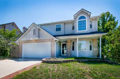 Main picture of 7535 Hickorywood Dr
