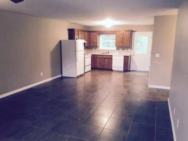 Main picture of 114 Creekside Dr