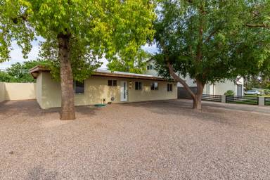 Main picture of 3843 N 49th Pl