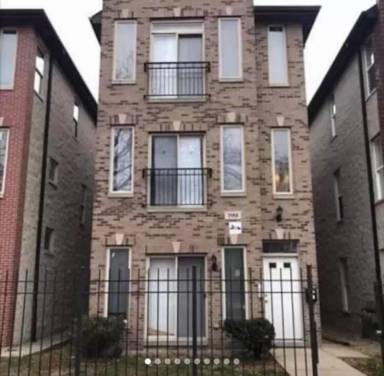 Main picture of 7955 S Manistee Ave