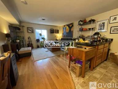 Main picture of 385 Dorchester St