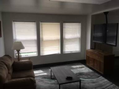 Main picture of 264 Galen St