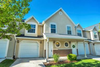 Main picture of 1251 W Bridalwood Loop