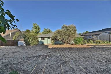 Main picture of 1853 Valley View Dr