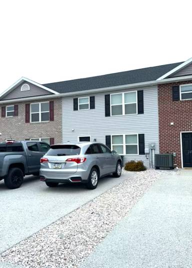 Main picture of 138 Delano Dr