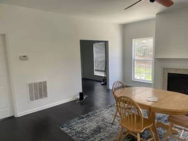 Main picture of 8810 Martin Ln