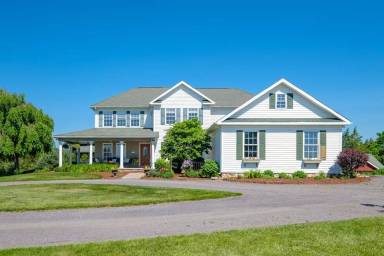 Main picture of 5718 Williamsburg Rd
