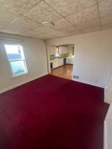 Main picture of 40 Lake Ave