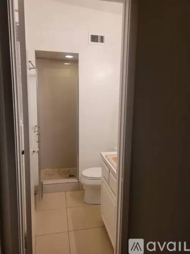 Main picture of 455 S Irving Ave