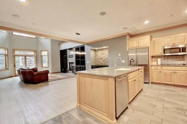 Main picture of 10777 Falling Water Ln