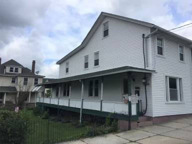 Main picture of 255 E Bertsch St