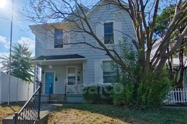 Main picture of 1473 Thomas Ave