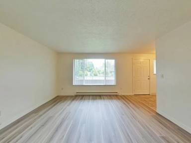 Main picture of 2170 SE Ryan St