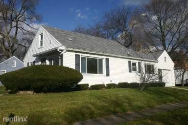 Main picture of 829 Everett Dr