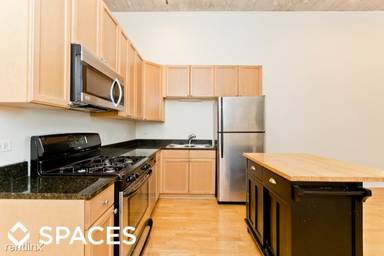 Main picture of Chess 320 Lofts