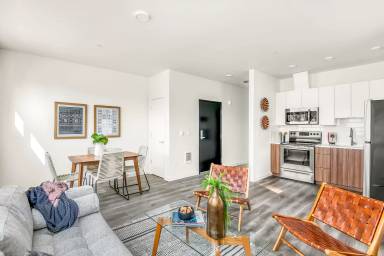 Main picture of 6712 N Montana Ave