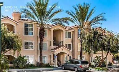 Main picture of 100 N River Cir