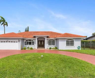 Main picture of 6821 Winged Foot Dr