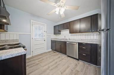 Main picture of 3702 Cape Henry Ave