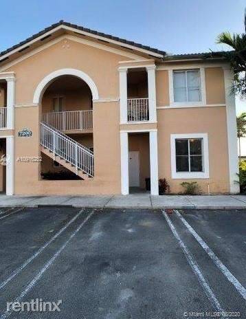 Main picture of 7070 NW 177th St