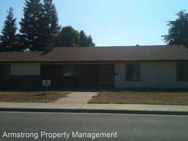 Main picture of 2344 S Demaree St