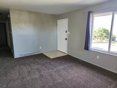 Main picture of 91 Lansing St
